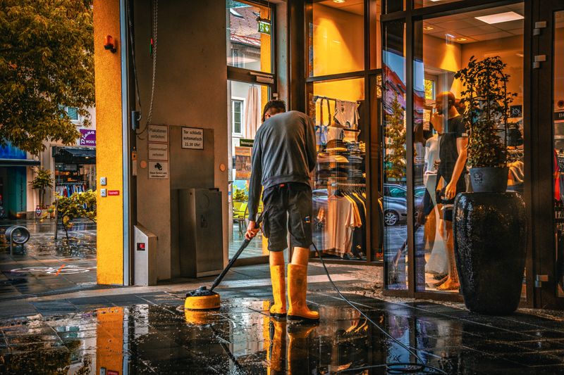 Commercial Workplace Cleaning